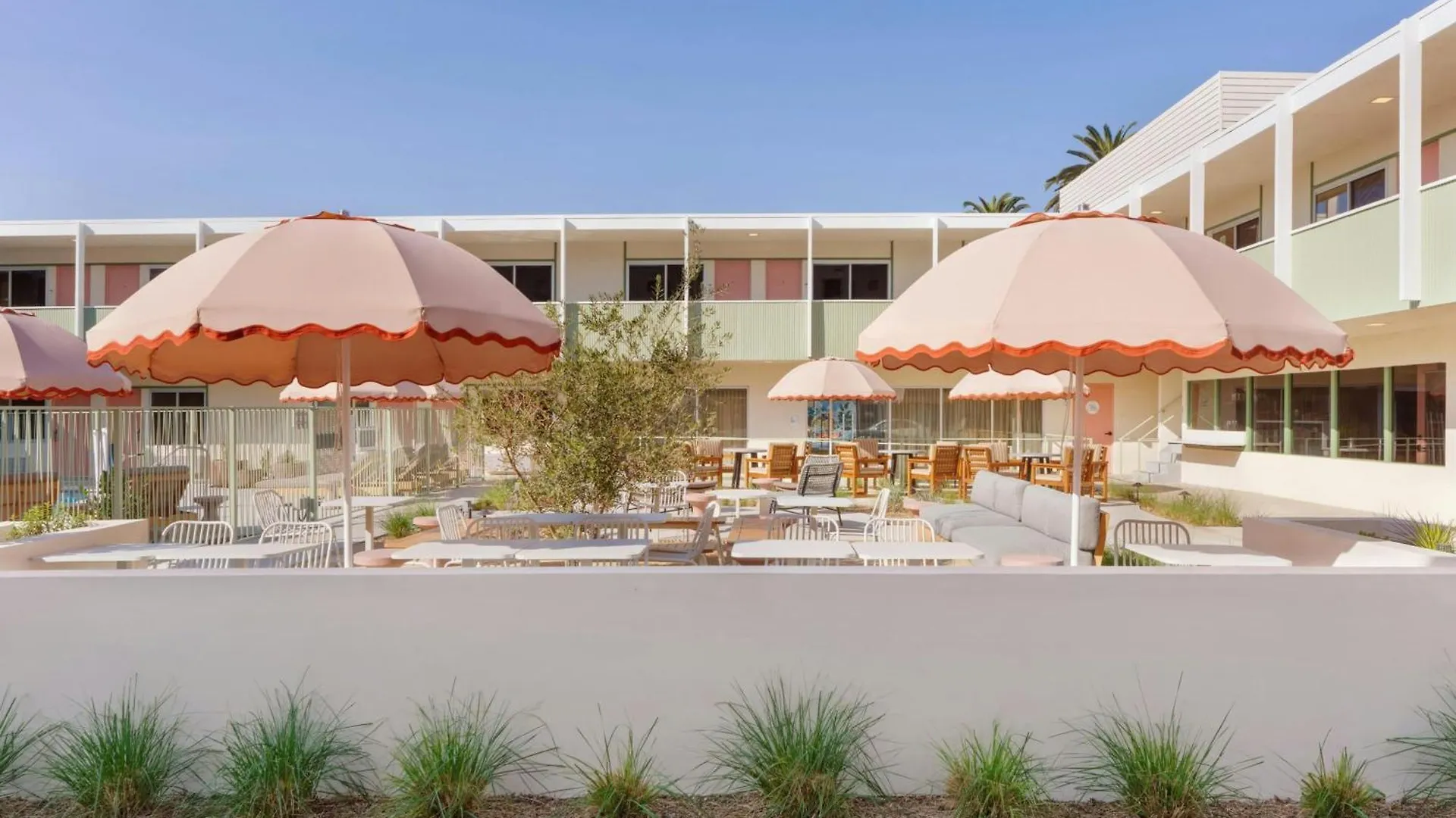 City Center Hotel Long Beach, Sonder